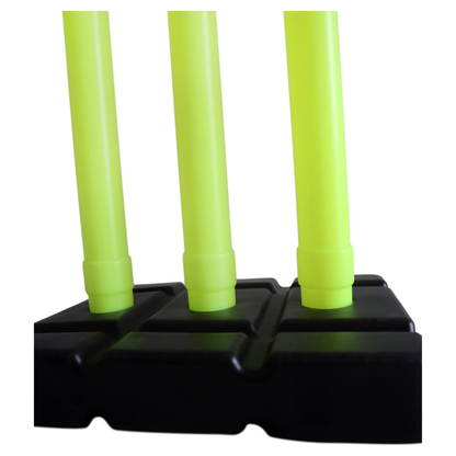 Portable cricket stump set for kids and beginners