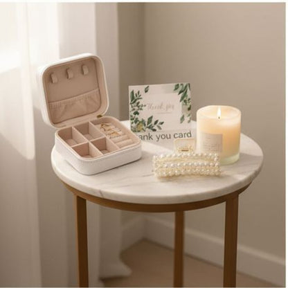 Jewellery organizer featured in women’s pamper gift box